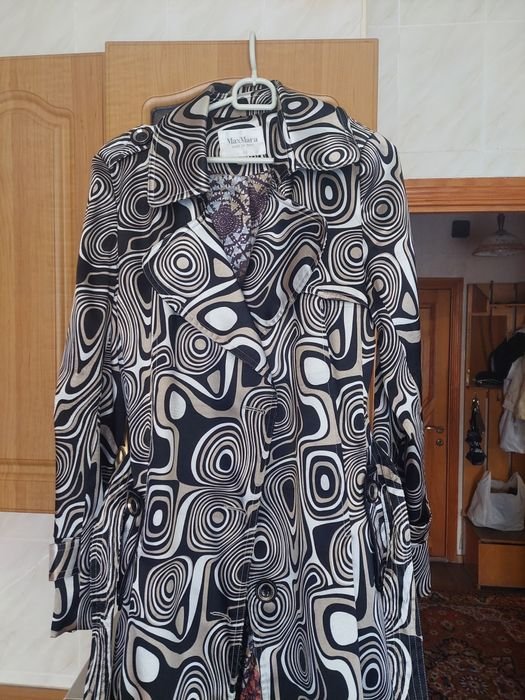 Men Max Mara Trench Coat White 38