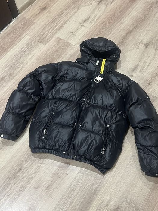 Мужской Moncler Пуховик Чёрный 40