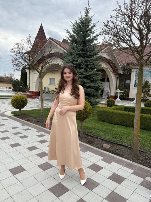Femme Robe Beige Satin
