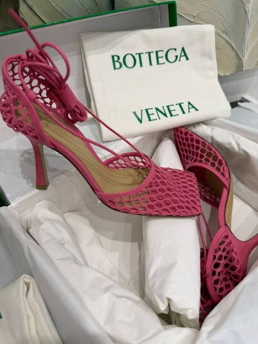Женские Bottega Veneta Босоножки Розовые 38