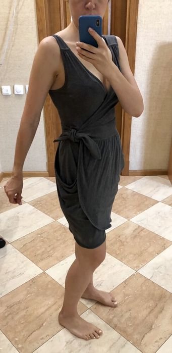 Женское Платье Серое 36