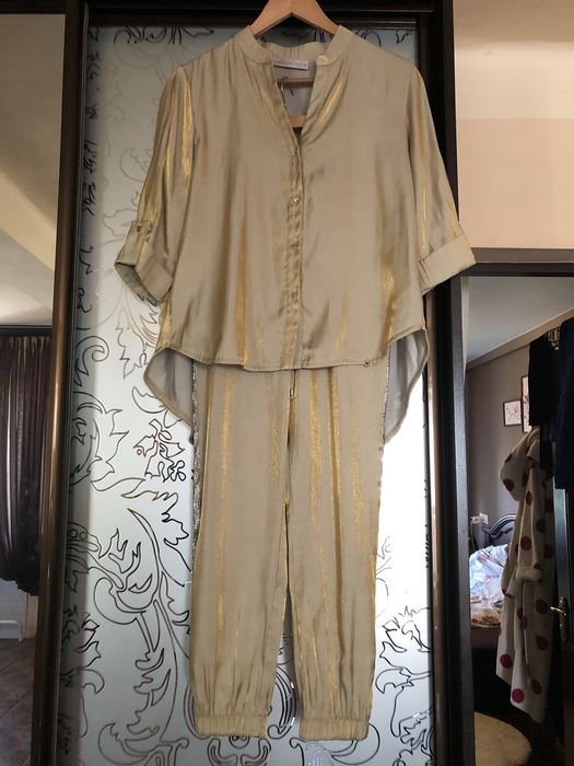 Женский Rinascimento Костюм Бежевый Натуральная