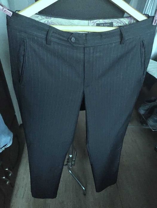 Мужские Ted Baker Джинсы Серый 34