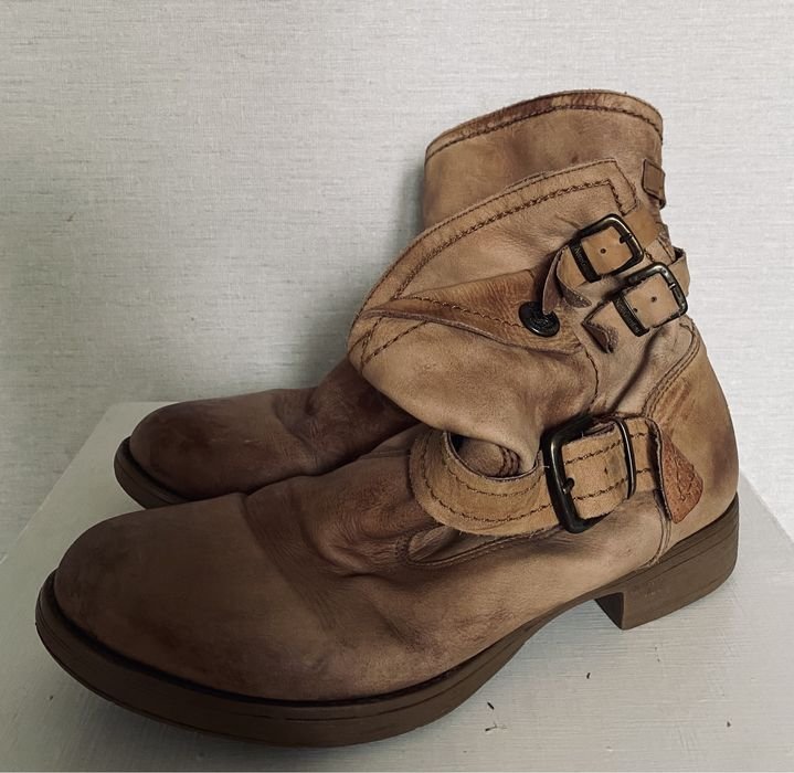 Men Nero Giardini Boots Beige Leather 38