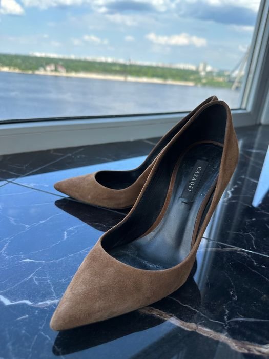 Женские CASADEI Туфли Коричневый Замша 36