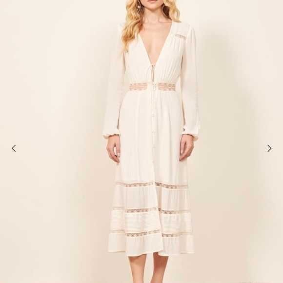 Женская Reformation Платье Белое Вискоза 38