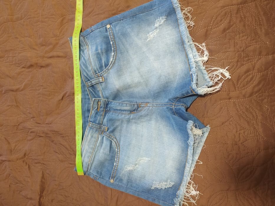 Женские Rinascimento Шорты Джинсовые S