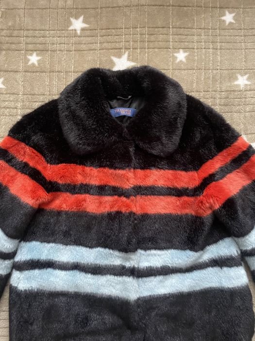 Женская Trussardi Jeans Шуба Бежевый 34