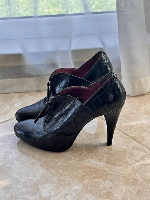 Women Gianfranco Ferré Ankle Boots Black Leather
