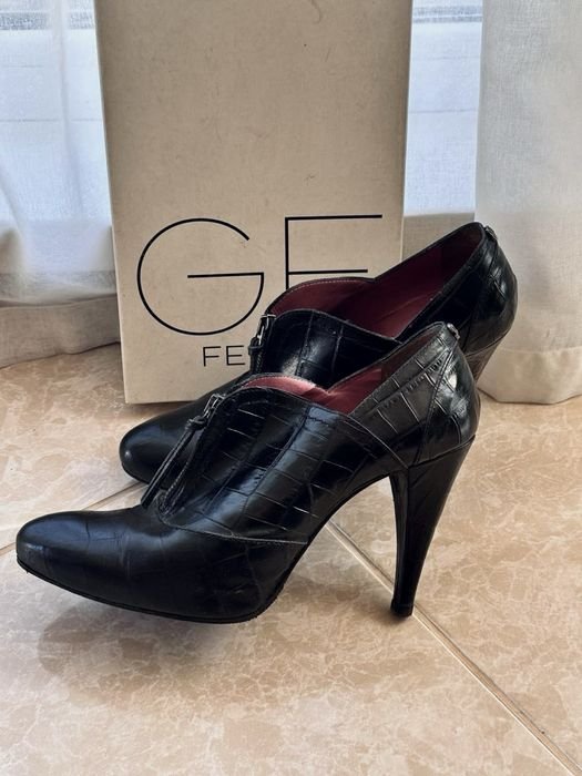 Women Gianfranco Ferré Ankle Boots Black Leather