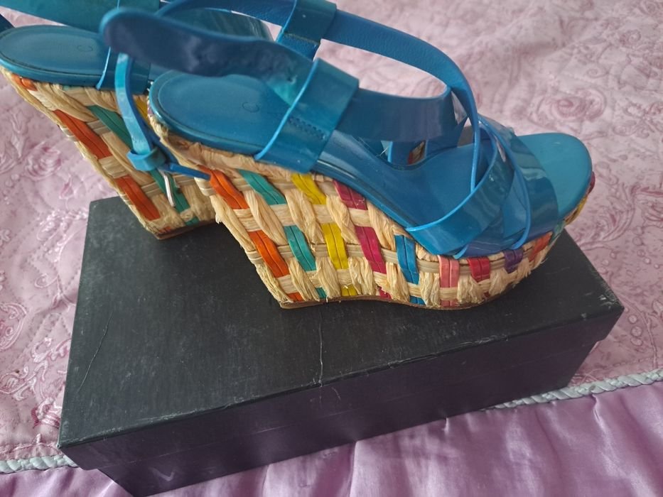 Женские Casadei Босоножки Кожа 35