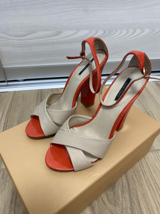 Женские Vitto Rossi Туфли Бежевый Кожа 36