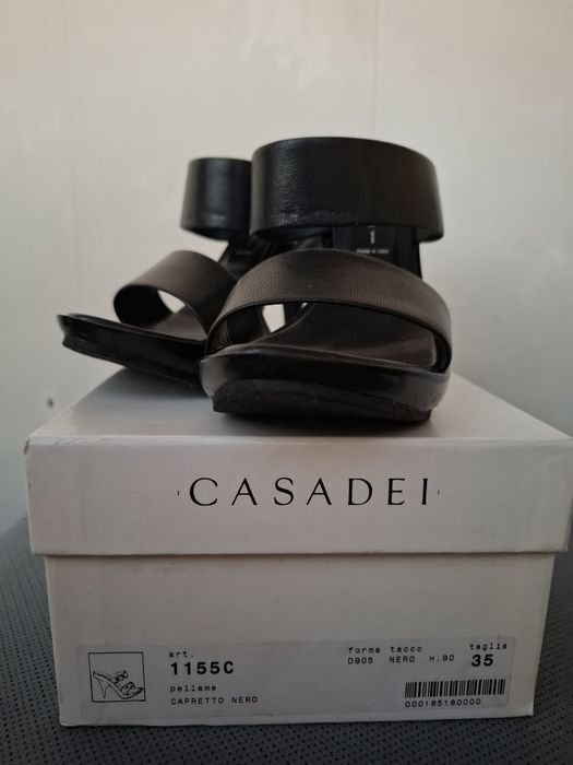 Женские Casadei Босоножки 35