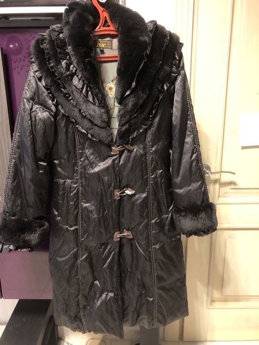 Женское Fendi Пальто Чёрное 38