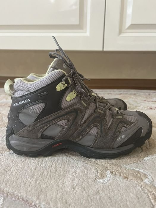 Men Salomon Boots 39