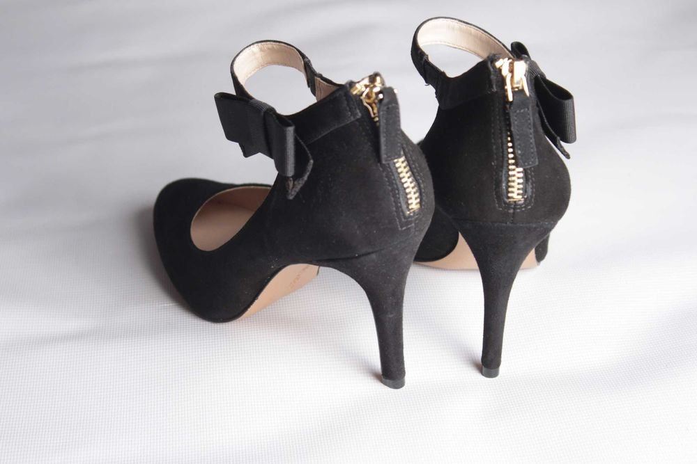 Women Nine West Heels Black Suede 7W