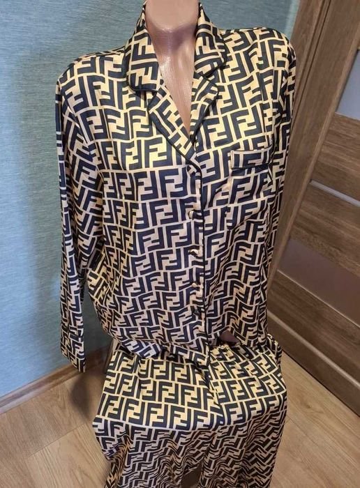 Femme Fendi Pyjama Jaune Autre Matériau 48