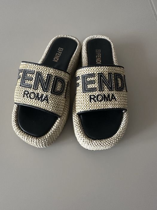 Femme FENDI Chaussons Beige Textile 38