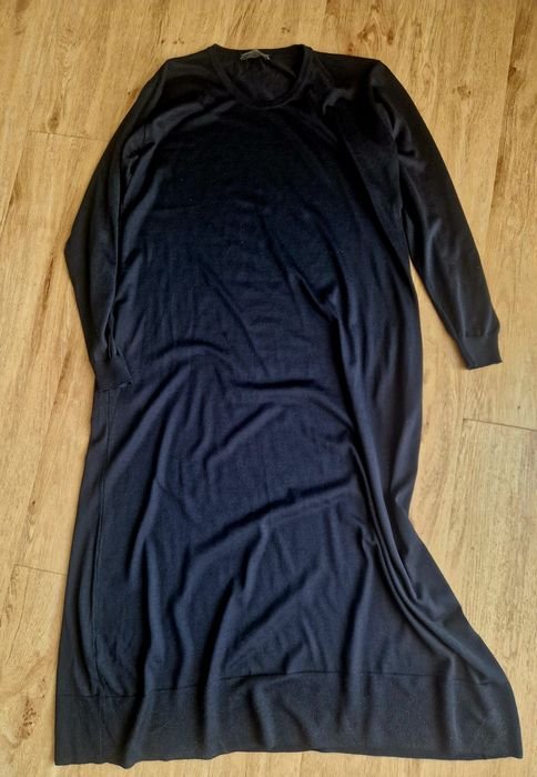 Женская Salvatore Ferragamo Платье Чёрное 40