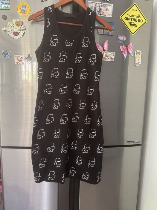 Женское Karl Lagerfeld Платье Серое Трикотаж S