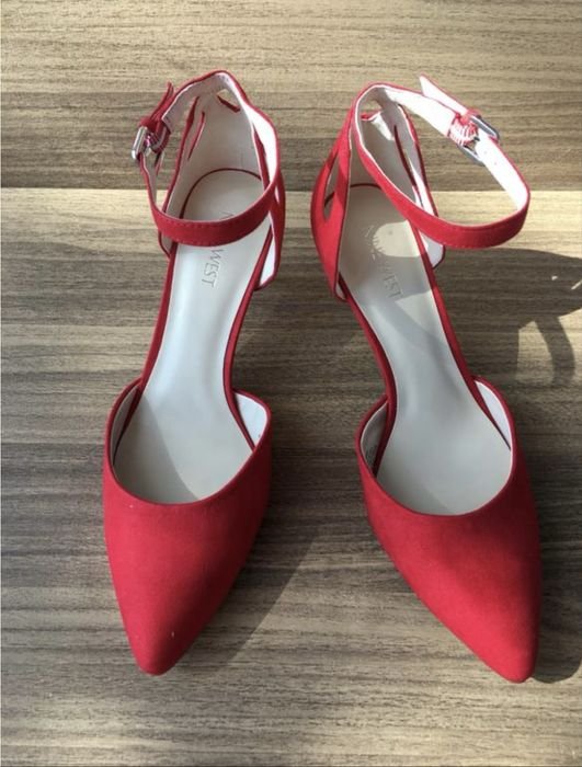 Women Heels Red 37.5