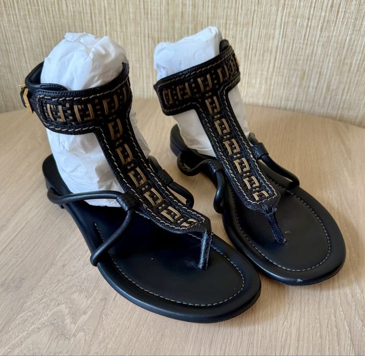 Femme Fendi Talons Noir Cuir 38