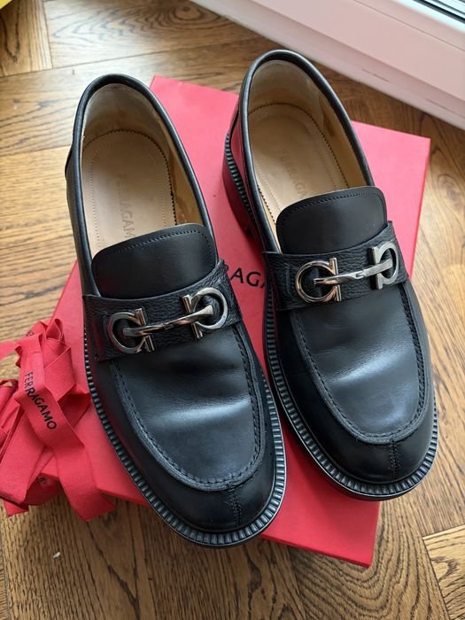 Мужские Salvatore Ferragamo Лоферы Чёрные 42.5