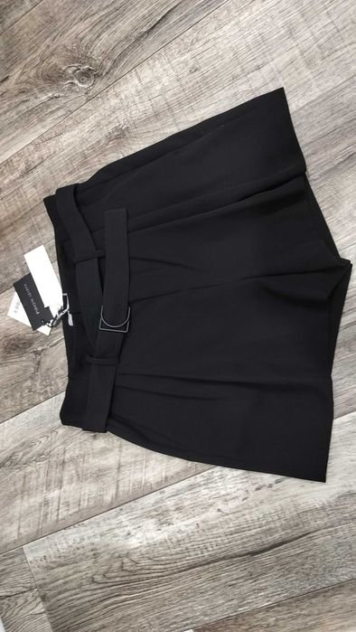 Женские Vince Шорты Чёрные 36