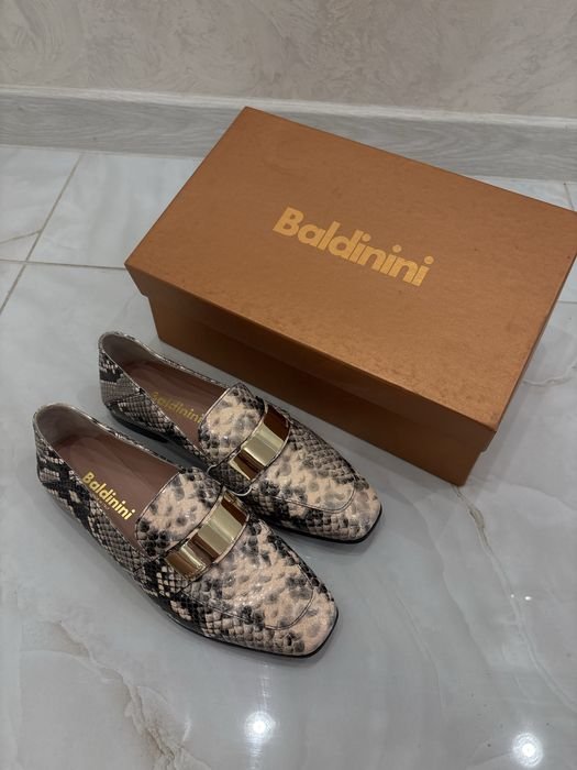 Женские Baldinini Лоферы Бежевый 37.5