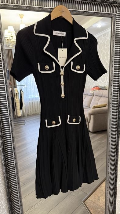 Женское Self Portrait Платье Чёрное