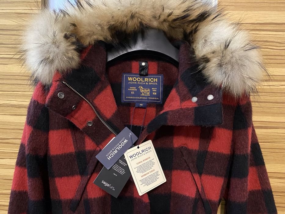 Женское Woolrich Пальто Красное Шерсть 34