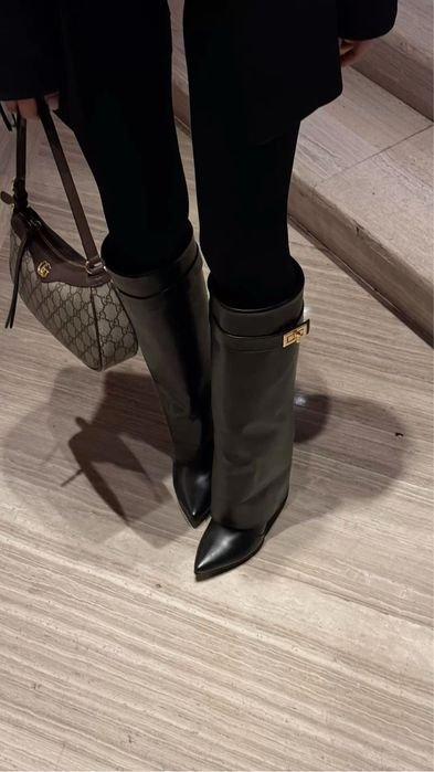 Damen Givenchy Stiefel Schwarz Kunstleder 36