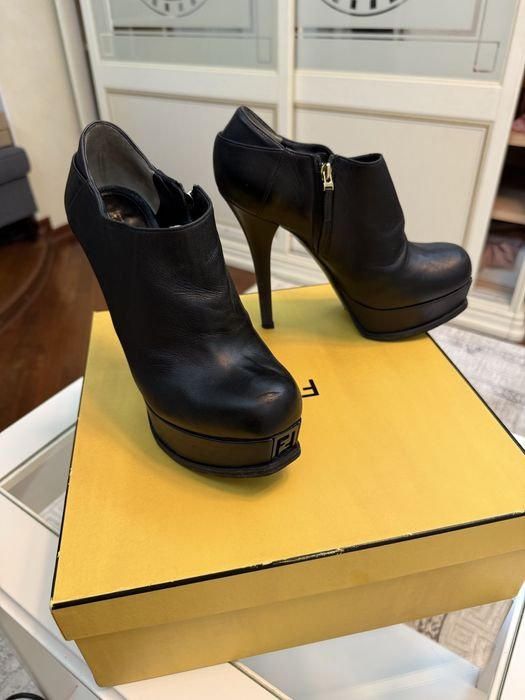 Femme Fendi Bottines Noires Cuir 38,5