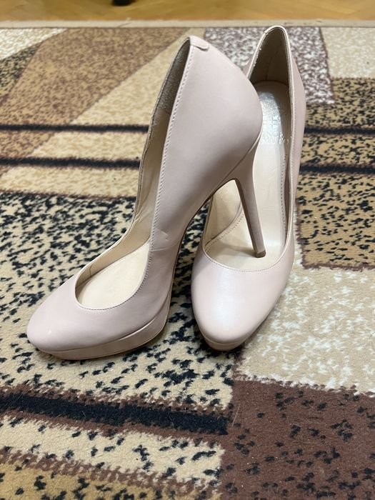 Femme Vince Camuto Talons Beige Cuir 36