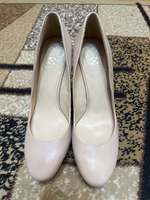 Femme Vince Camuto Talons Beige Cuir 36