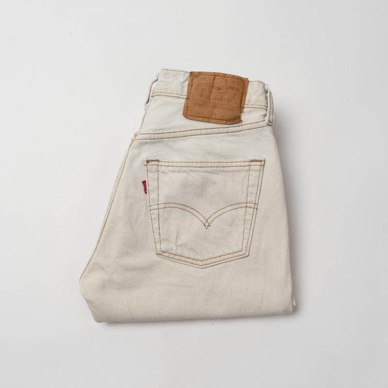 Женские Levi's Джинсы Белые 28 / M