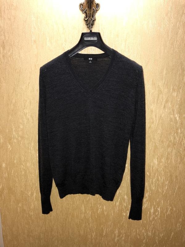 Men Uniqlo Sweater Grey 38 / M / 46