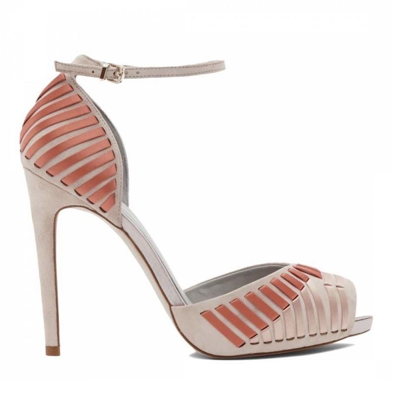 Donna Reiss Tacchi Corallo 37