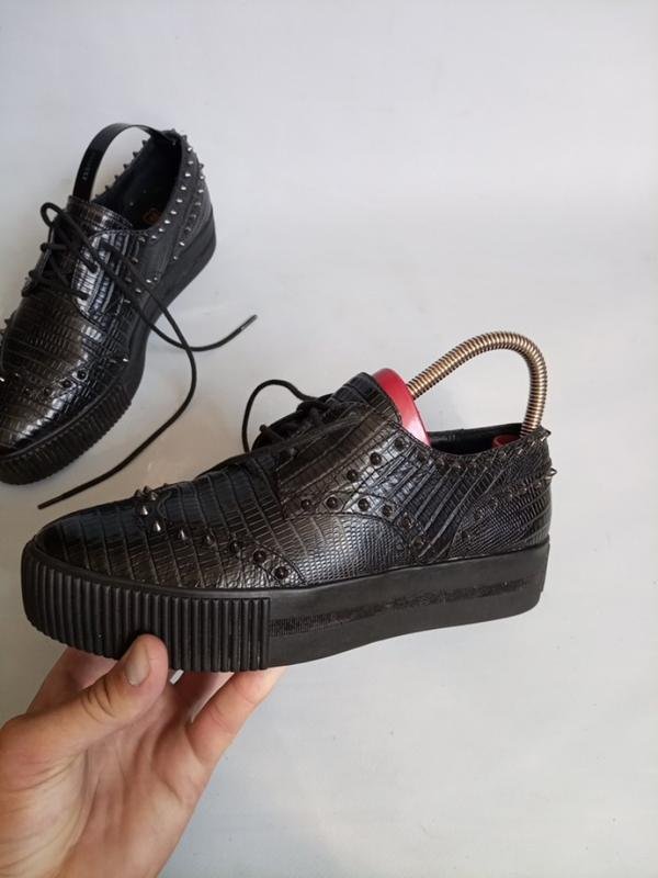 Women Ash Heels Black 37