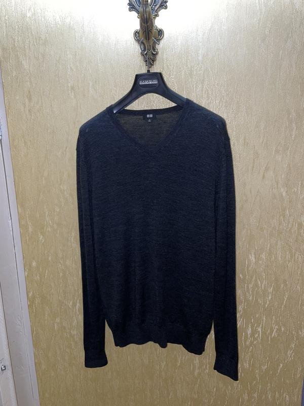 Men Uniqlo Sweater Grey 38 / M / 46