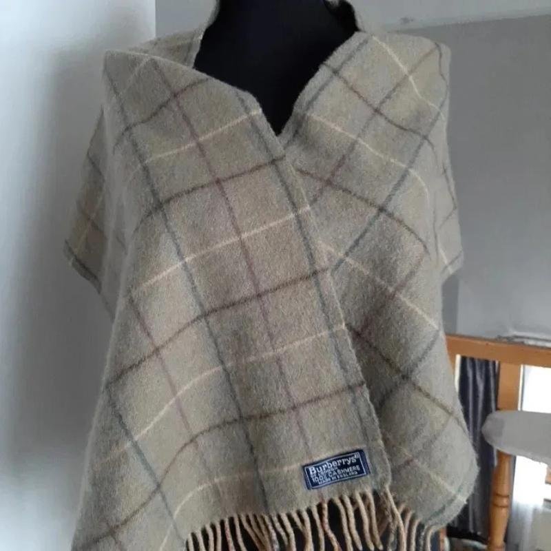 Женский Burberry Шарф Разноцветный Кашемир