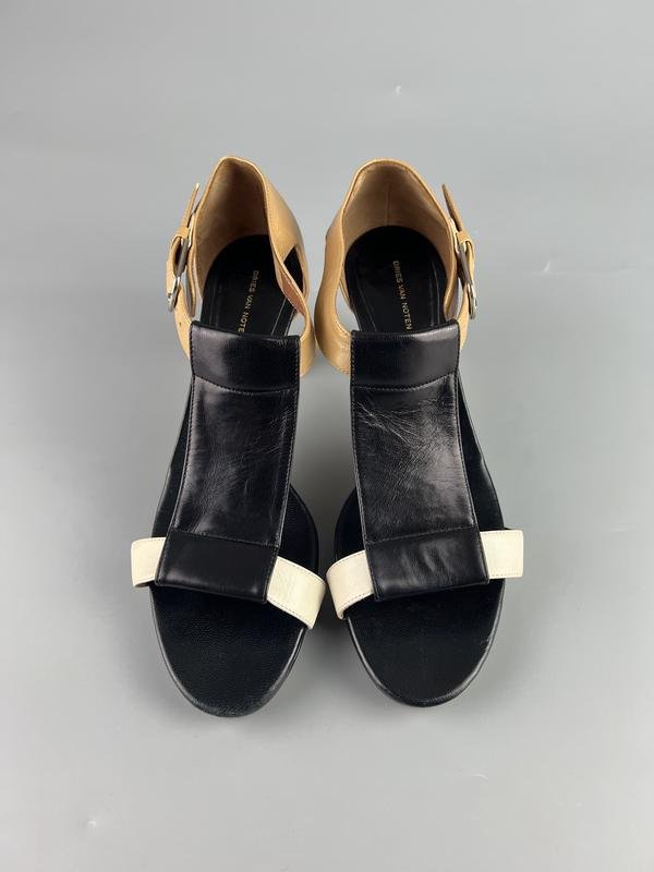 Женские Dries Van Noten Босоножки Чёрный Кожа 38