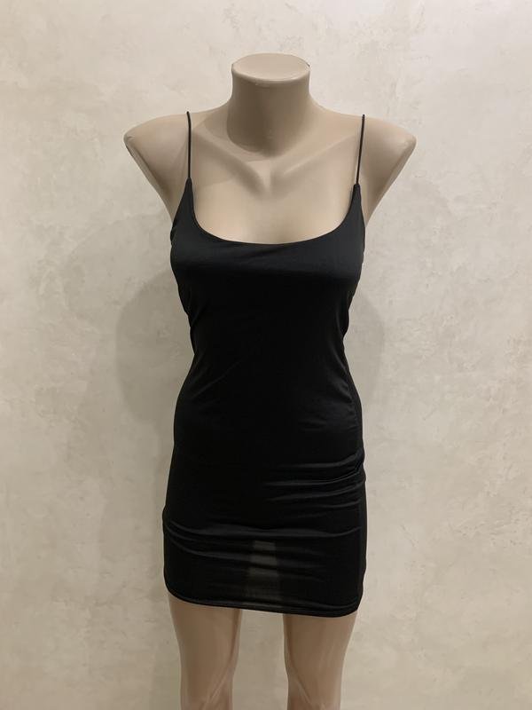 Женский PrettyLittleThing Платье Чёрный 34 / XS /