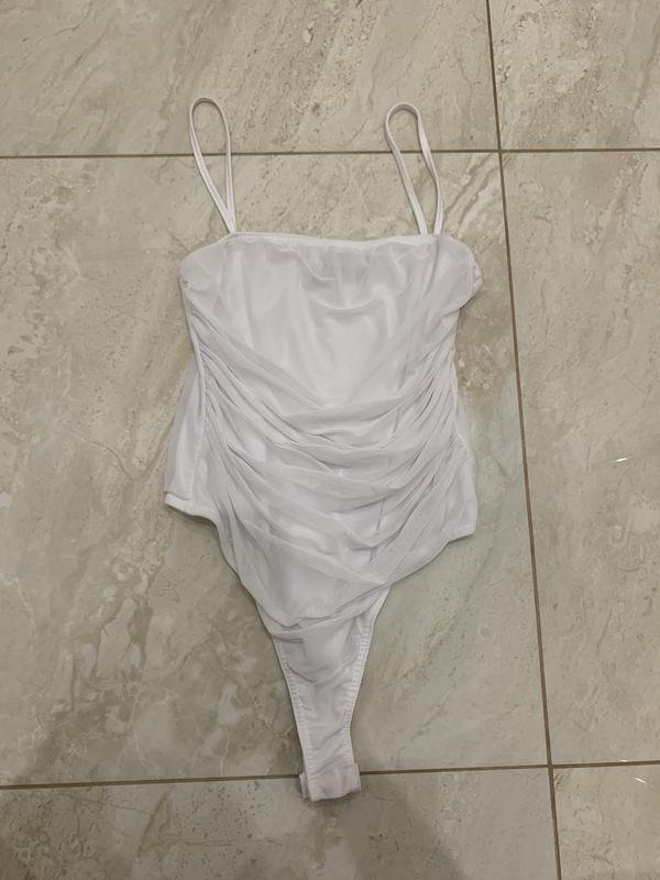 Нижнее белье и купальники