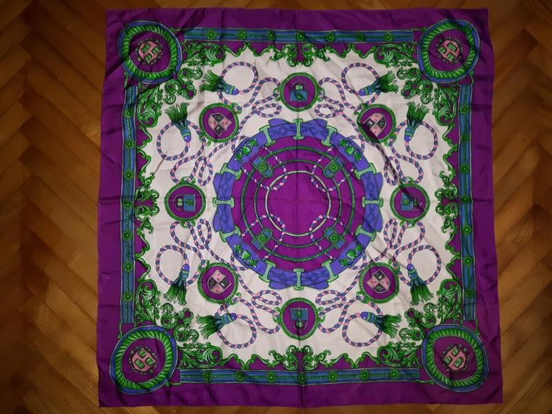 Women Ballin Scarf Multicolor One size