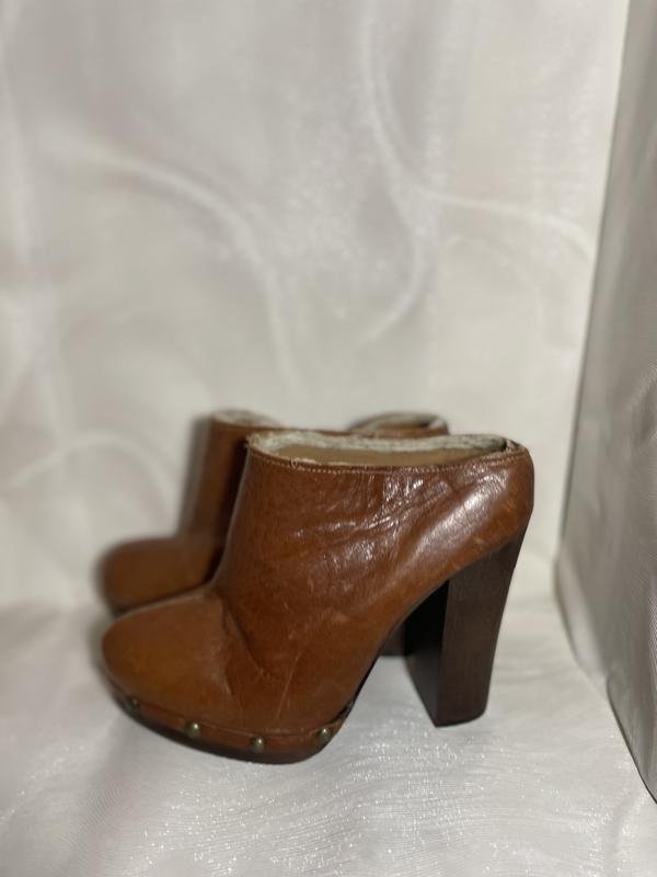 Women Carvela Sabots Brown Leather 39