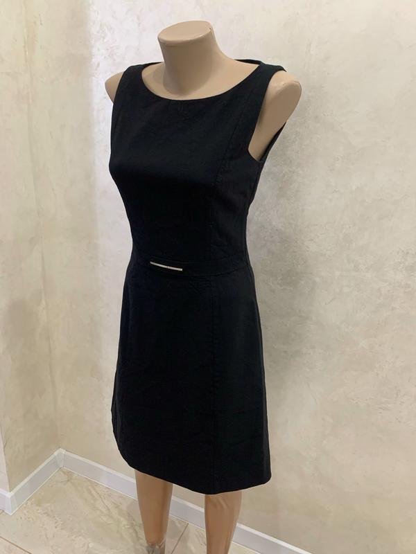 Женское Hugo Boss Платье Чёрное 36