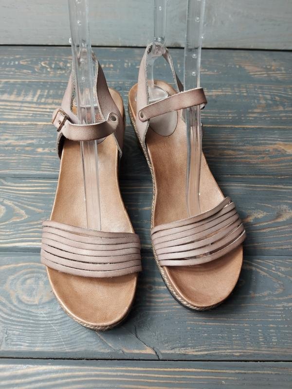 Женские Fred de la bretoniere Босоножки Коричневый