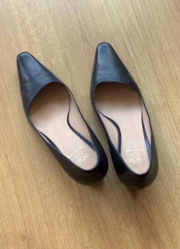 Женские Benci Brothers Туфли Чёрные Кожа 38