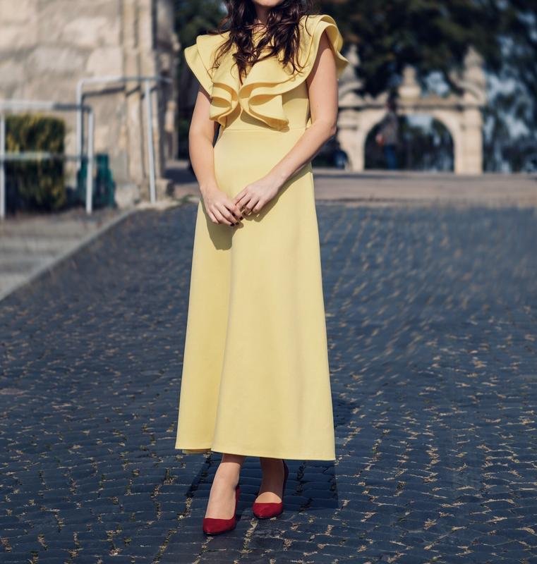 Женское Club Monaco Платье Золотистый 38 / M / 46